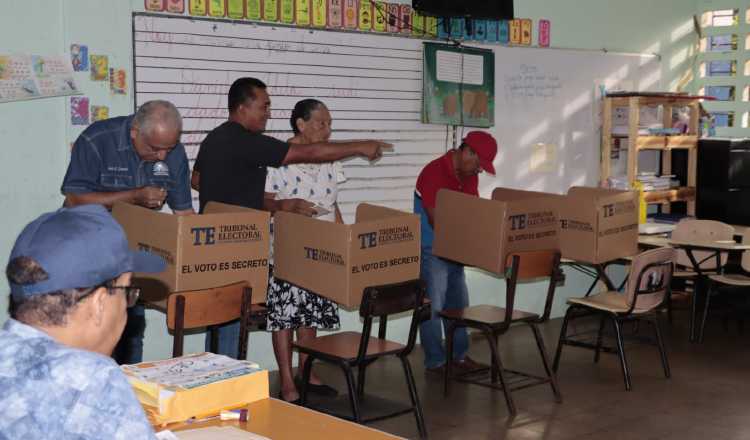 Reformas del Código Electoral indican que todo partidos político con 100 mil adherentes en adelante estaba obligado a elecciones primarias. Foto: Archivos