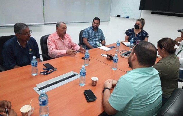 En el encuentro se llegó a acuerdos concretos, en la que se ubicaron los puntos perentorios para la inspección. Foto: Diomedes Sánchez  