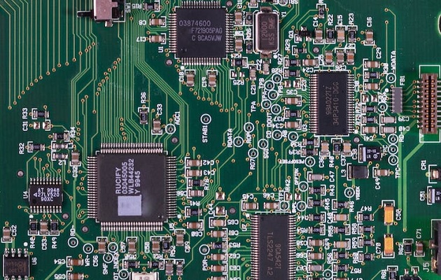 La tecnología de semiconductores es piedra angular del crecimiento económico y la seguridad nacional. Foto: Pexels