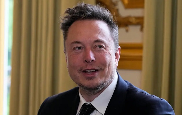 Musk recuperó el puesto tras repunte en el valor de las acciones de Tesla. Foto: EFE