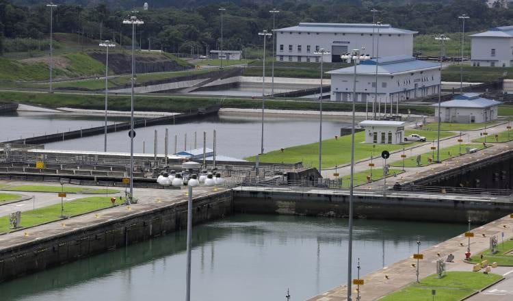 Sequía impactará al Canal de Panamá hasta septiembre del 2024, estima el administrador del Canal de Panamá, Ricaurte Vásquez.  EFE