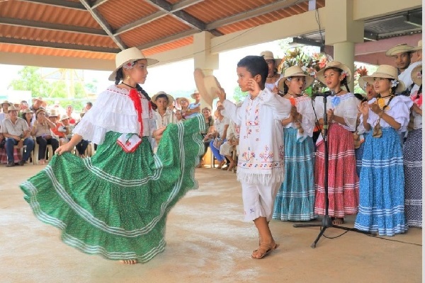 Danzas, tradiciones, cultura, gastronomía, es parte de lo que esta fiesta tiene para ofrecer a sus visitantes, en sus bodas de oro, ya que este año se celebra la versión 50 del festival. Foto. Thays Domínguez