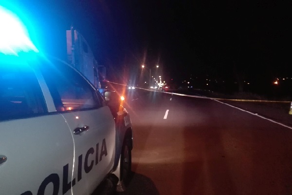 Paramédicos del Sistema Único de Manejo de Emergencias Médicas (SUME) 911, que acudieron a atender a la víctima, dictaminaron que esta no tenía signos vitales. Foto. Eric Montenegro