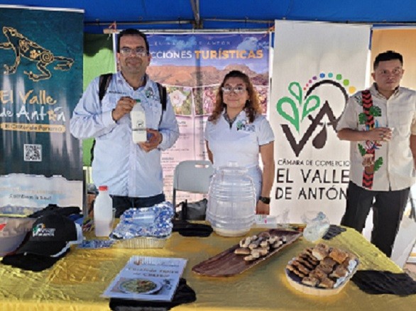 Artesanías como la piedra de jabón, sombreros pinta'os, entre otros productos. Foto: Cortesía