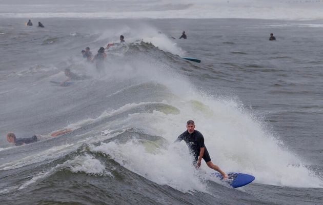 Rockaway Beach closed due to shark attack