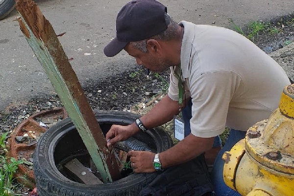 En Colón diariamente se detectan entre 25 y 30 casos positivos de dengue, puntualizó el funcionario del Minsa. Foto. Diomedes Sánchez