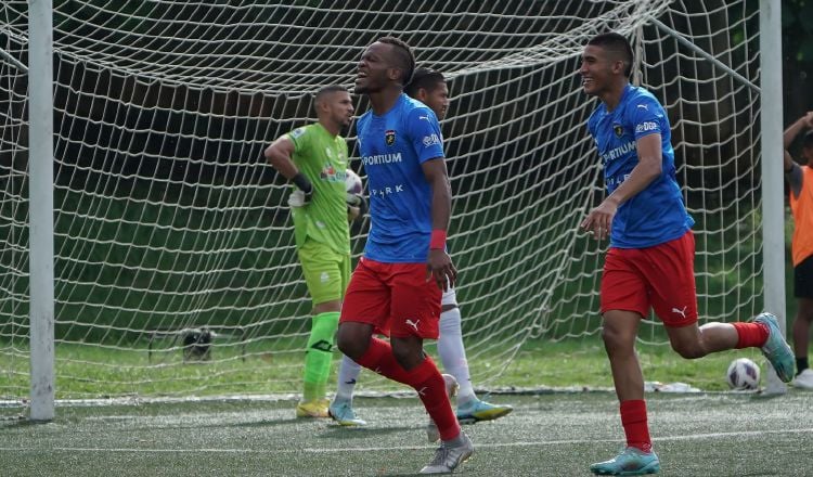 Celebración placina ante el Sporting de San Miguelito. LPF