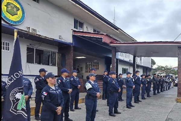 Para reforzar las medidas de seguridad se requirió del apoyo de unidades de Coclé, Panamá y Veraguas. Foto. Thays Domínguez