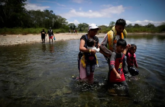 Panamá trata de ofrecerles un recorrido seguro a los migrantes. Foto: EFE