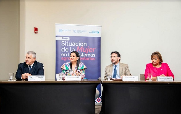 El foro busca visibilizar las brechas y desafíos que enfrentan las mujeres en los sistemas agroalimentarios. Foto: Cortesía/FAO