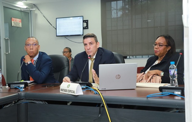 Directivos de los Bingos Nacionales sustentaron su presupuesto institucional. Foto: Cortesía/ AN