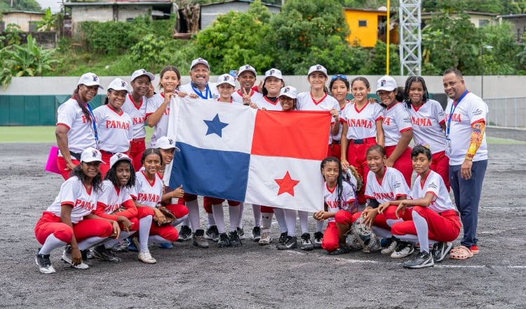 El colegio Desmond Byam de Colón, representa a Panamá. Foto: Pandeportes