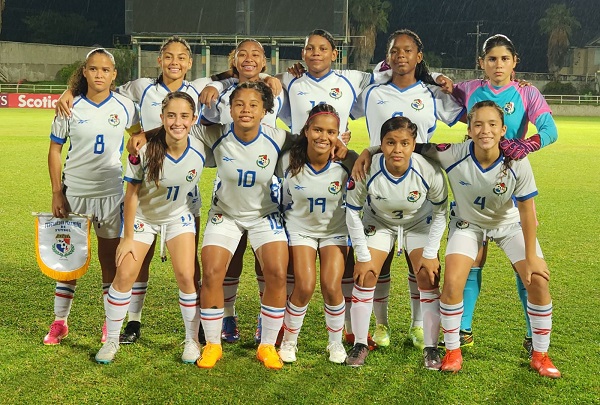 Las 11 seleccionadas que abrieron el juego contra Jamaica. Foto: Cortesía Fepafut
