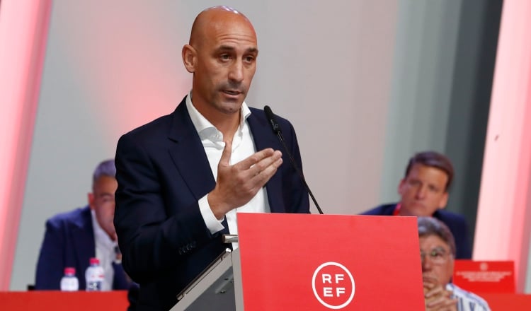 Rubiales fue suspendido provisionalmente por la FIFA. Foto: EFE