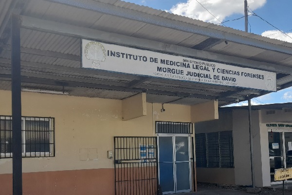 La Fiscal Adjunta de Atención Primaria, Yanela Ríos, del distrito de Bugaba, ordenó el levantamiento del cuerpo. Foto Archivo