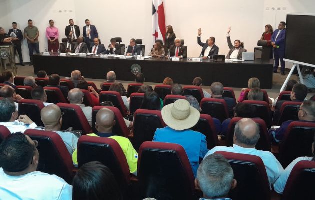 Panamá debate el Proyecto de Ley 1043, que aprueba el Contrato de Concesión Minera. Foto: Víctor Arosemena