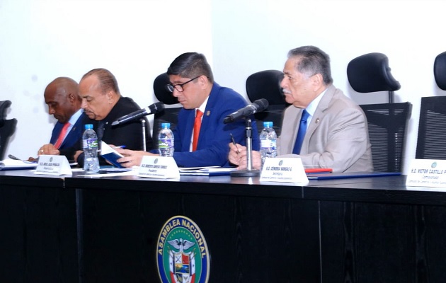 Debate sobre contrato minero se trasladará a Donoso Debate sobre contrato minero se trasladará a Donoso