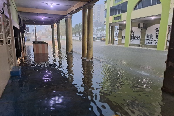 Muchas viviendas fueron afectadas con estas inundaciones. Foto. Diomedes Sánchez