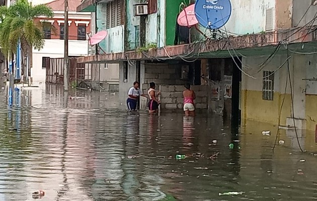  Varias viviendas en la comunidad Sagrada Resurrección se vieron afectadas por el desborde del río. Foto: Diomedes Sánchez