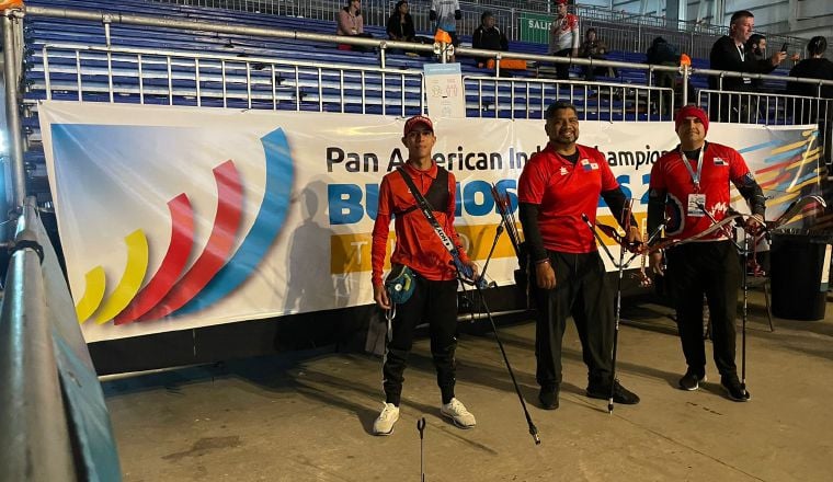 Panameños en el torneo tiro con arco. Foto: Cortesía