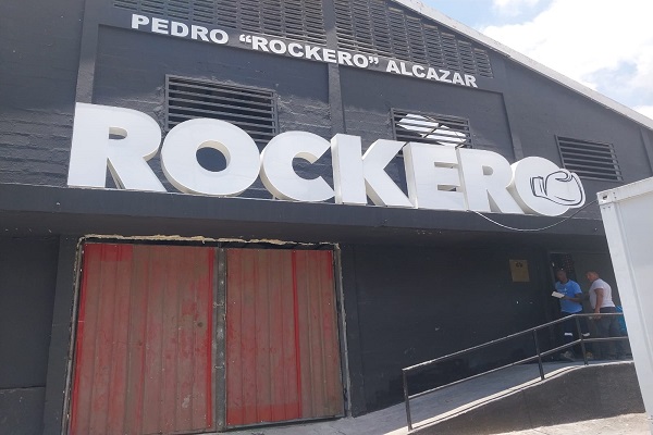 Las puertas del gimnasio 'Rockero'  Alcázar estarán cerradas por cuatro meses. Foto: Jaime Chávez