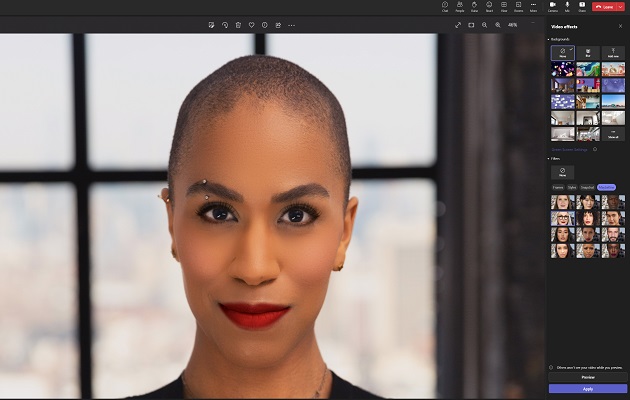 La aplicación de Maybelline Beauty en Microsoft Teams permite a los usuarios ajustar su estilo personal de manera rápida. Foto: Cortesía