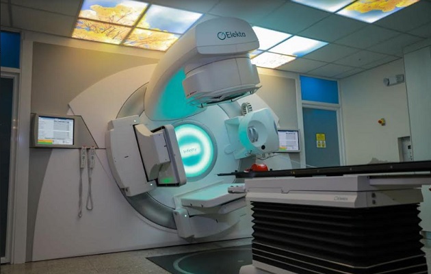 El equipo permite disminuir los tiempos en el procedimiento de radioterapia. Foto: Cortesía/ Presidencia