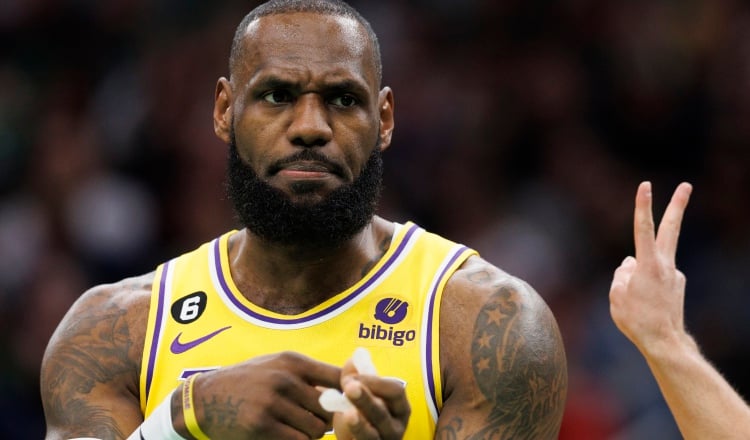 LeBron James, determined to compete in the 2024 Paris Games
