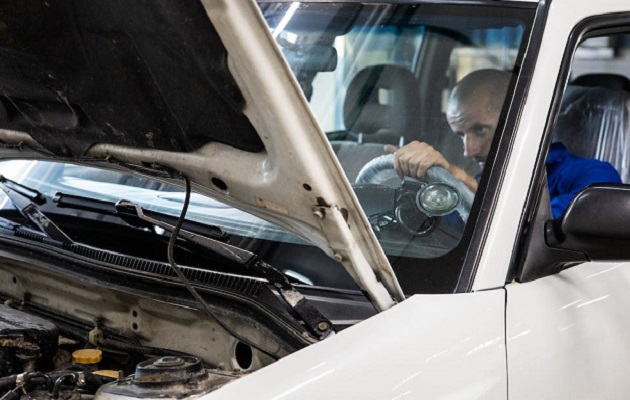 Decenas de compradores de autos nuevos han elevado quejas ante Acodeco. Foto: Pexels