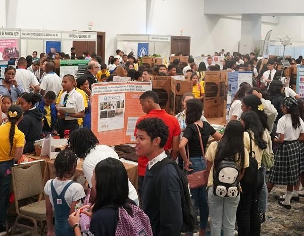 Inauguración de la feria. Foto: Cortesía