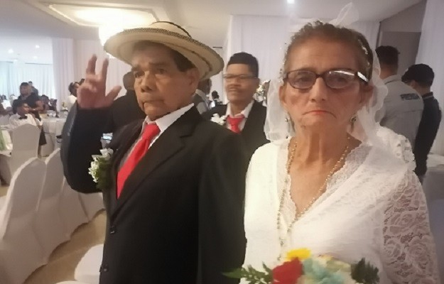 Un total de 38 parejas contrajeron matrimonio civil. Foto: Diomedes Sánchez 