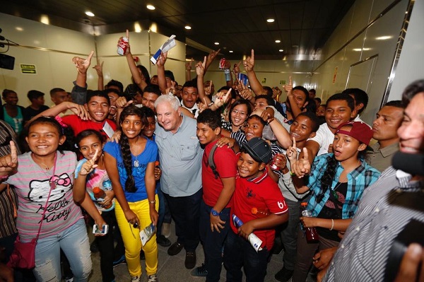 Martinelli inaugura el Metro de Panamá.