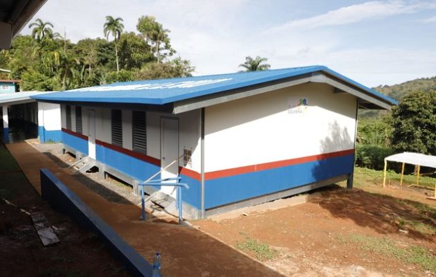 Con las 101 aulas modulares se benefician aproximadamente 50,000 niños de las áreas de difícil acceso. Foto: Cortesía Meduca