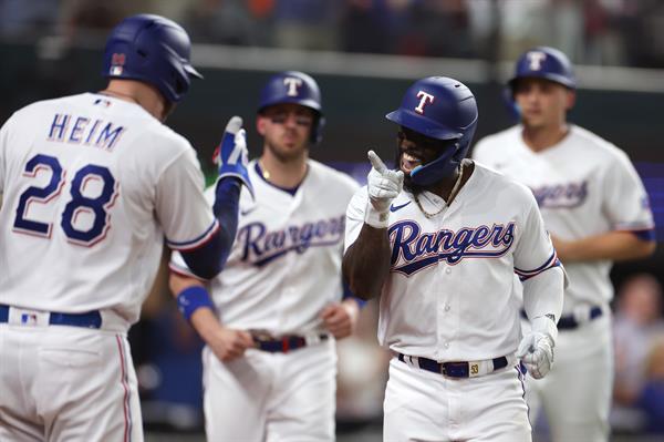 Texas advances in postseason;  Stars very close