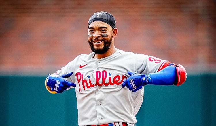 The Phillies and Sosa are going for the National League title