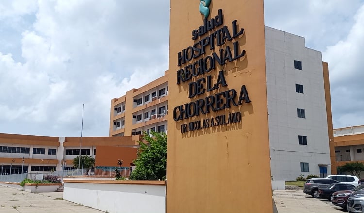 El director del Hospital Nicolás A. Solano, Ycly Jaén advierte abandono de pacientes con trastorno mentales en el nosocomio.  Eric Montengro.