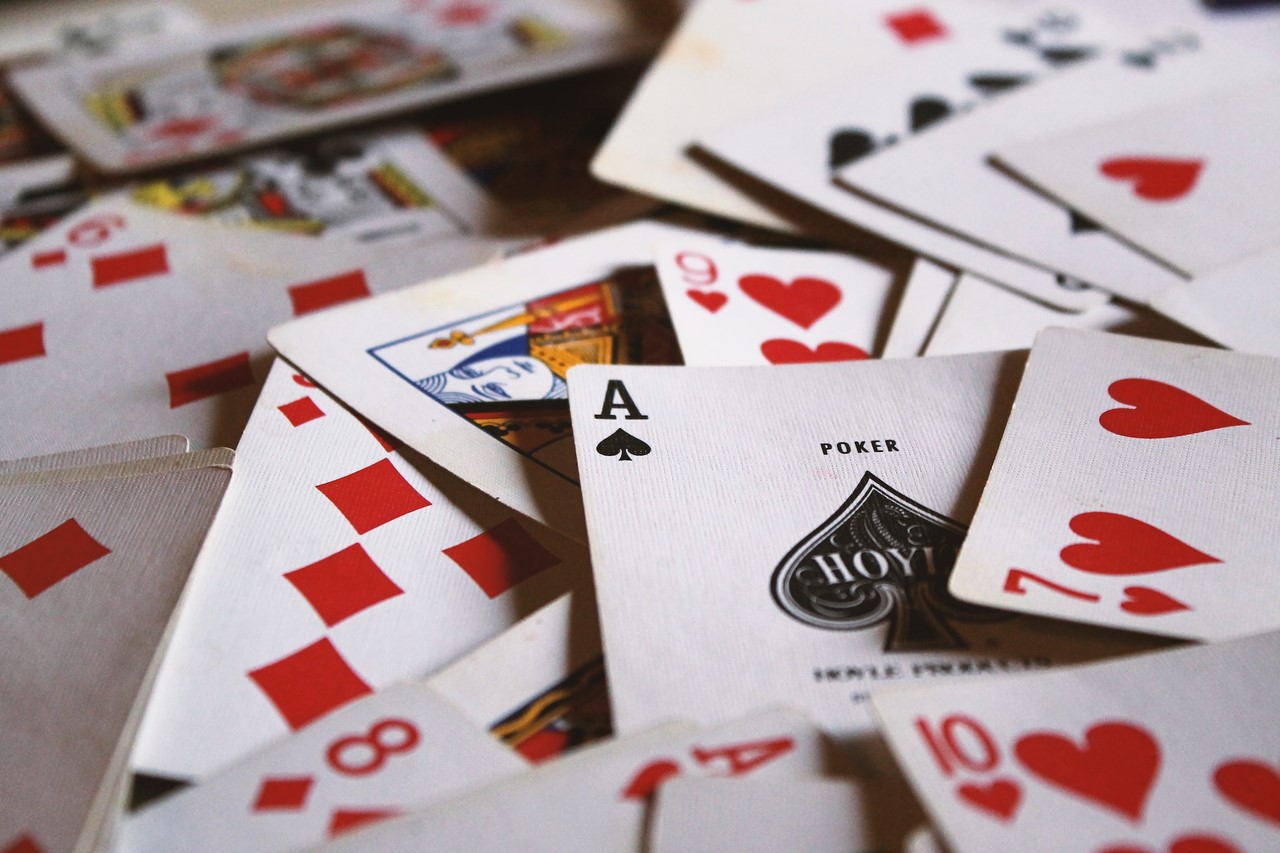The rise of online poker, from the casino to the screen!