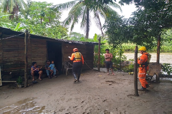 En la provincia de Chiriquí se reportaron afectaciones en varios sectores. Foto. Sinaproc