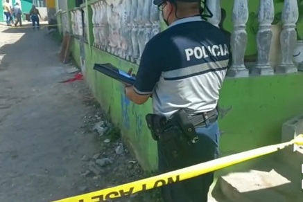 Al lugar llegó la Policía Nacional quien procedió a cercar el sitio para evitar contaminar la escena del crimen. Foto: Archivo Ilustrativa 