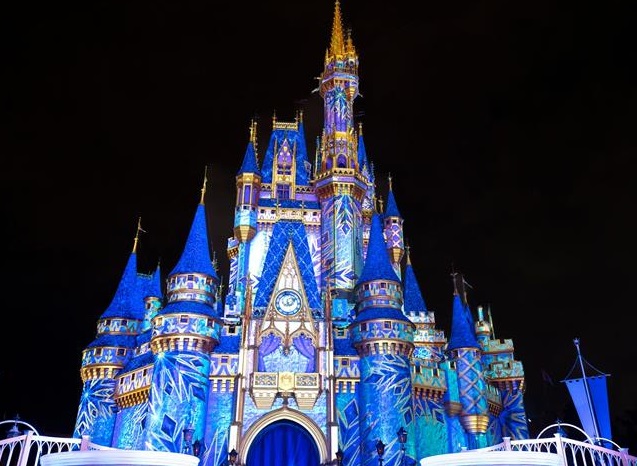 Disney World lights up Christmas