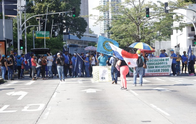 Protests have a negative impact on attracting investment
