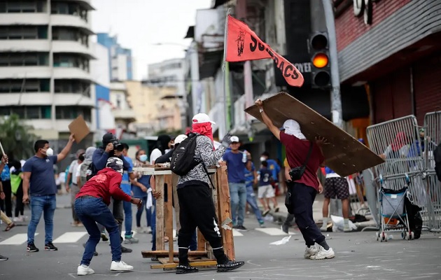 El país lleva una semana envuelto en el caos. Foto: EFE