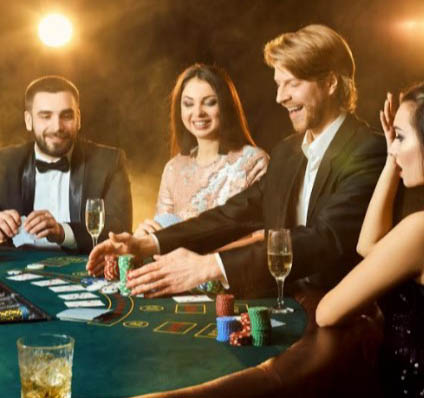 El auge del póker en línea, ¡de los casinos a la pantalla!