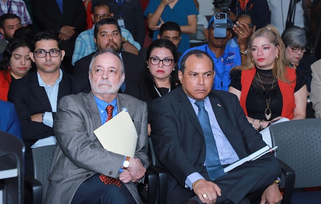 Los magistrados del Tribunal Electoral acudieron este martes  a la Asamblea Nacional. Foto: Cortesía/AN