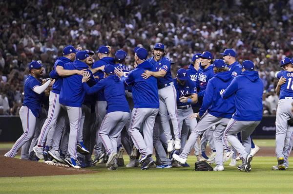 The Texas Rangers win the Major League World Series The Texas Rangers win the Major League World Series