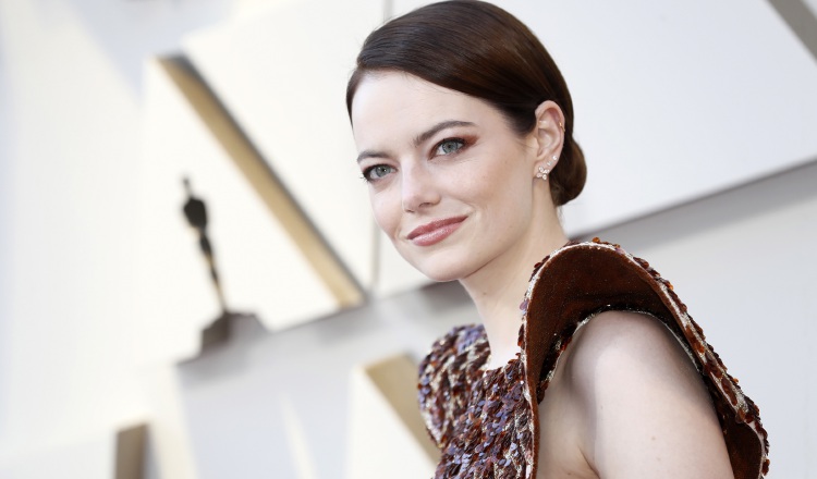 Emma Stone se prepara para el estreno de 'Poor Things'.  Foto: EFE