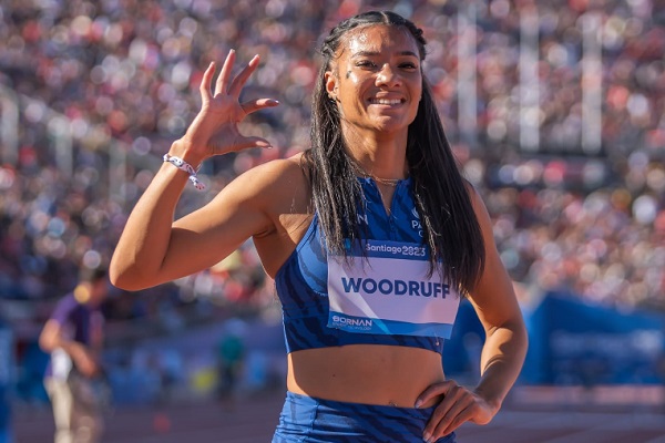 Gianna Woodruff  fue descalificada en los 400 metros con vallas y perdió el oro. Foto: COP