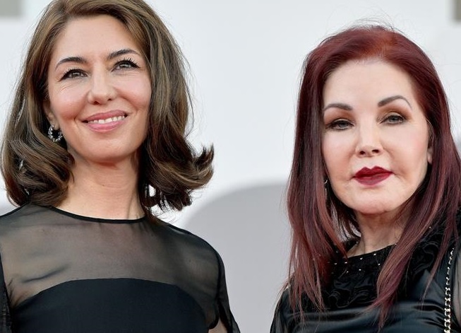 La directora estadounidense Sofia Coppola (i) y Priscilla Presley, madre de Lisa Marie Presley, en una fotografía de archivo. EFE/Ettore Ferrari