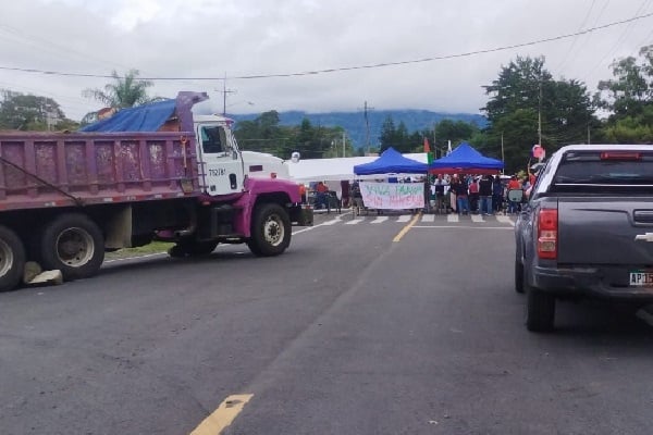 La provincia de Chiriquí lleva más de 10 días de bloqueos de carreteras. Foto / José Vásquez. 