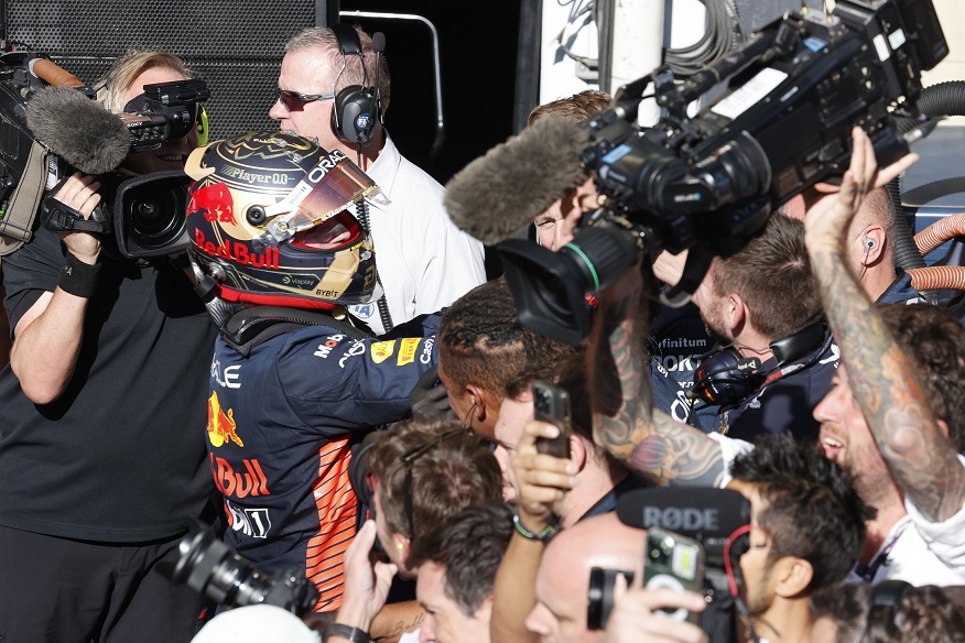 Verstappen improves and the epic Alonso returns.